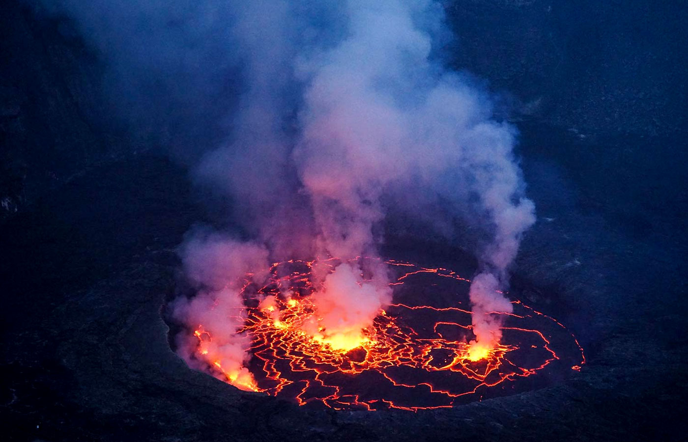 4-days-congo-gorilla-trek-and-nyiragongo-volcano-hike